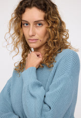 Angelique ist 1,75 und trägt Größe S
